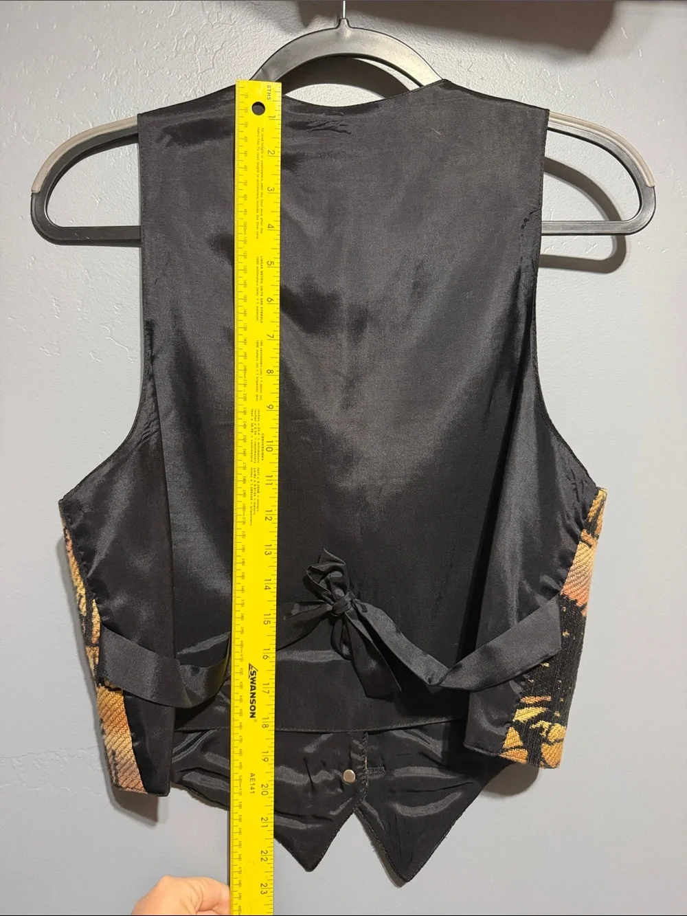 Nadia 90’s Vintage Like New Safari Vest - Black & Yellow Orange